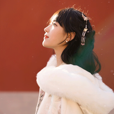 夜上海最新论坛：夜的静谧，如水般湛蓝