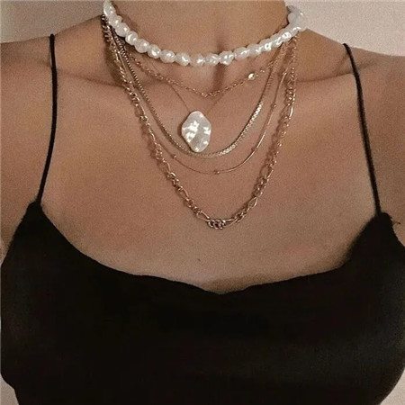 上海龙凤花坛：魔都畅享顶级艺术展览的盛宴