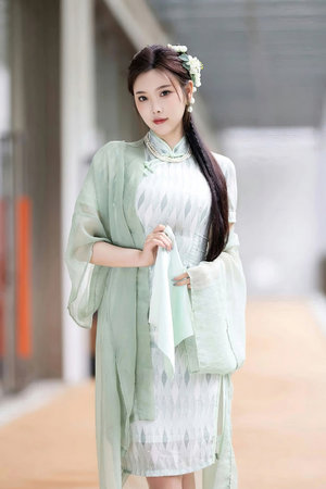 上海后花园论坛：花园中的蝴蝶翩翩起舞，展现生命的美丽 - 爱上海后花园